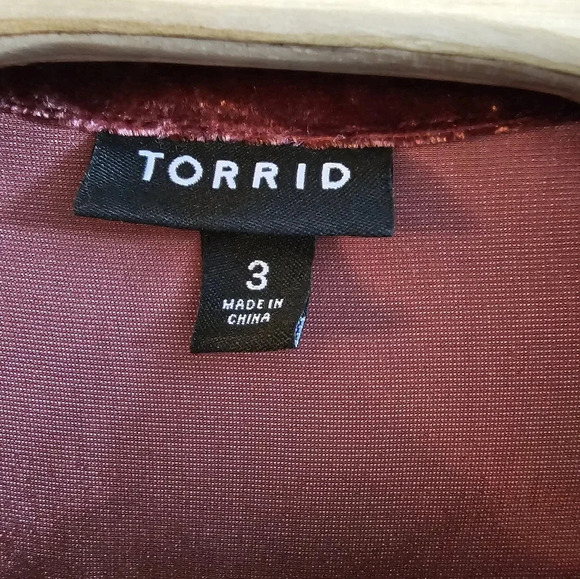 Torrid Madison Velvet Button Up Long Sleeve Shirt 3X - Picture 4 of 6